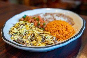 BEST AUTHENTIC MEXICAN FOOD LUNCH SPECIALS LOS ANGELES